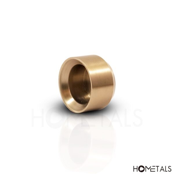 Seamless solid brass candlestick with glossy golden finish
